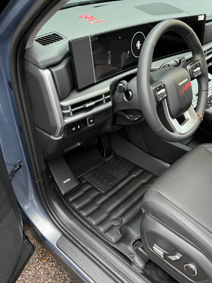 Hyundai Santa Fe Gas (6 Seat) Floor Mats 2024-2026 | Covers Row 1,2 & 3