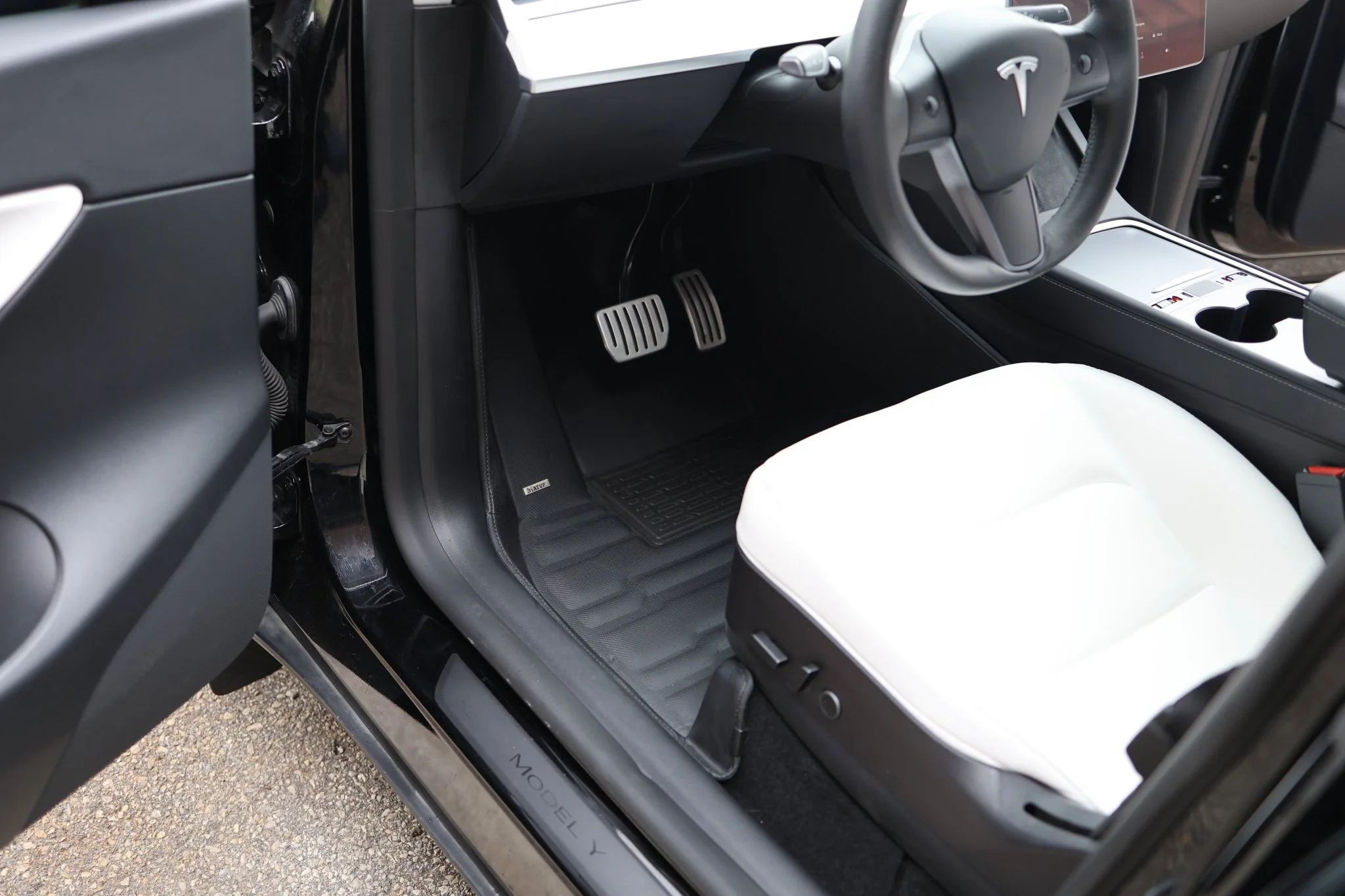 Tesla Model Y Floor Mats 2020-2025 | Covers Row 1 & 2