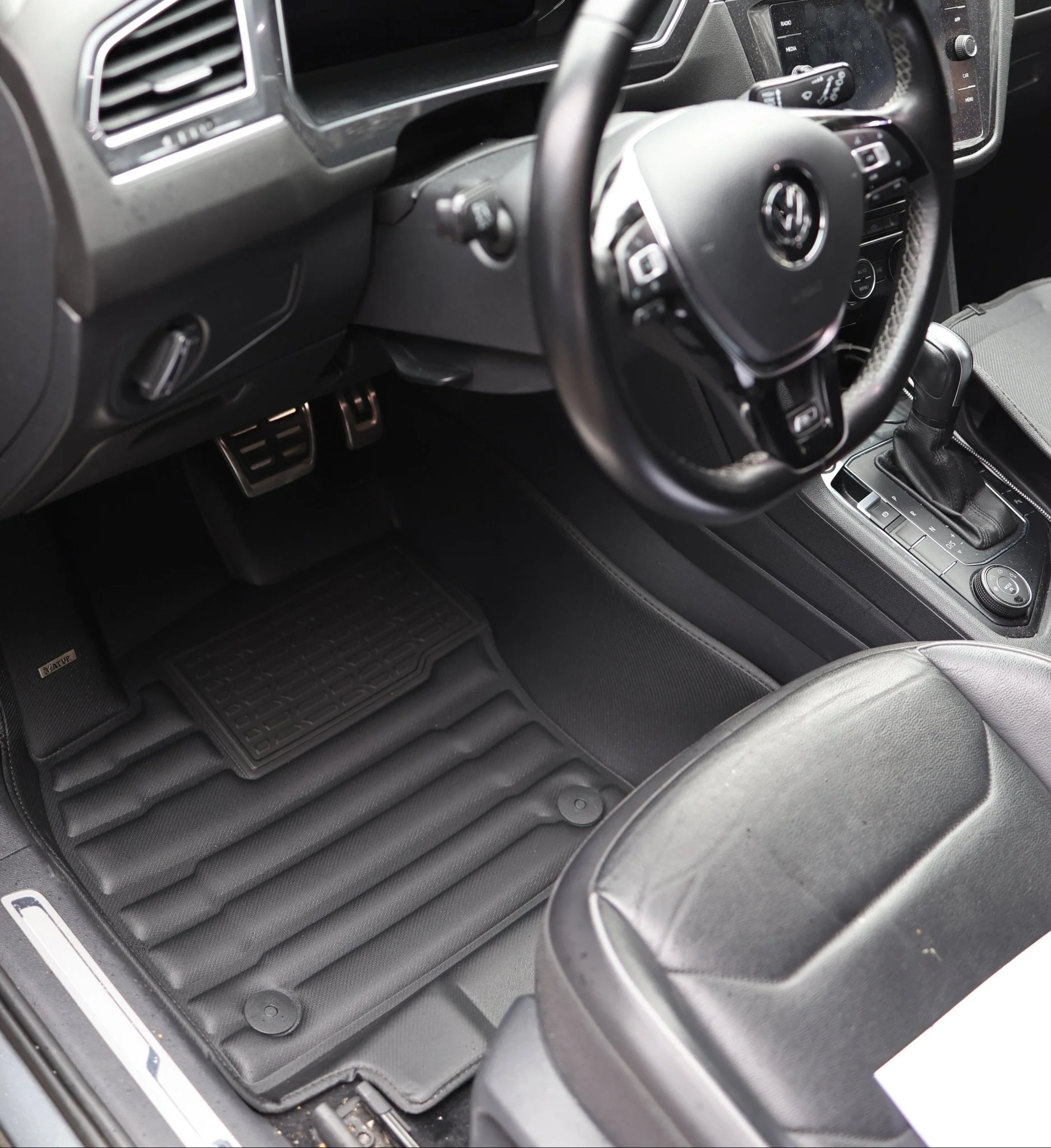 Volkswagen Tiguan Floor Mats 2018-2024 | Covers Row 1 & 2